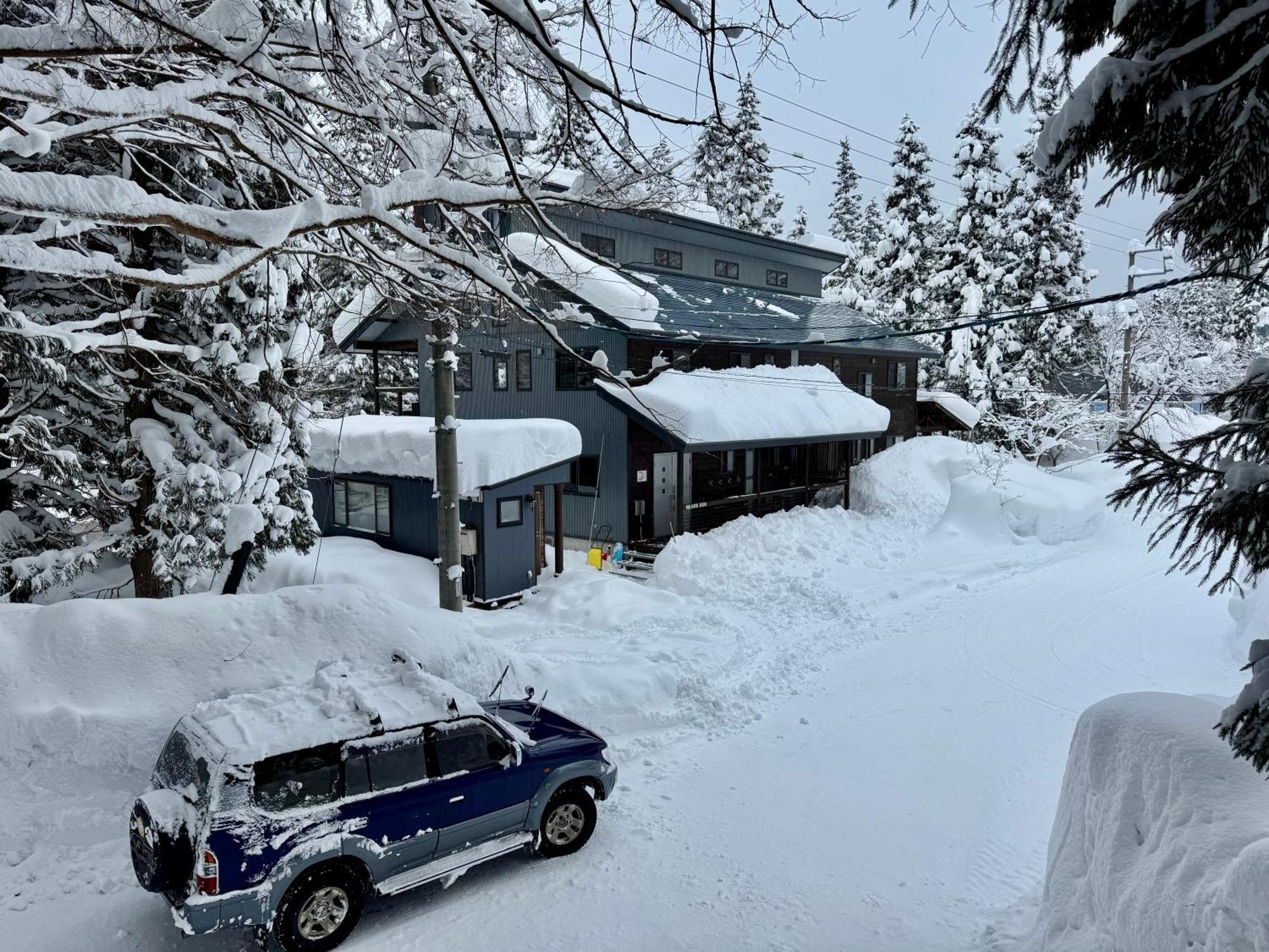 Bears Den Mountain Lodge Хакуба-Мура Экстерьер фото